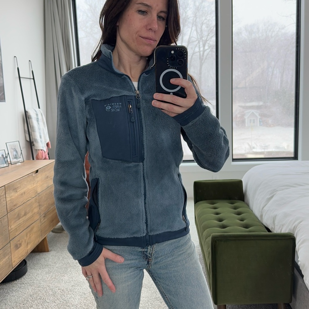 Mountain hardware fleece